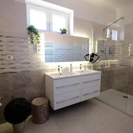 Marko Vendeghaz Apartman