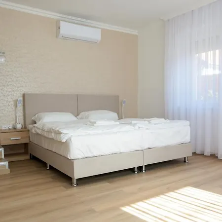 Marko Vendeghaz Apartman *