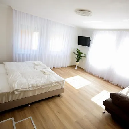 Marko Vendeghaz Apartment Kiskoros